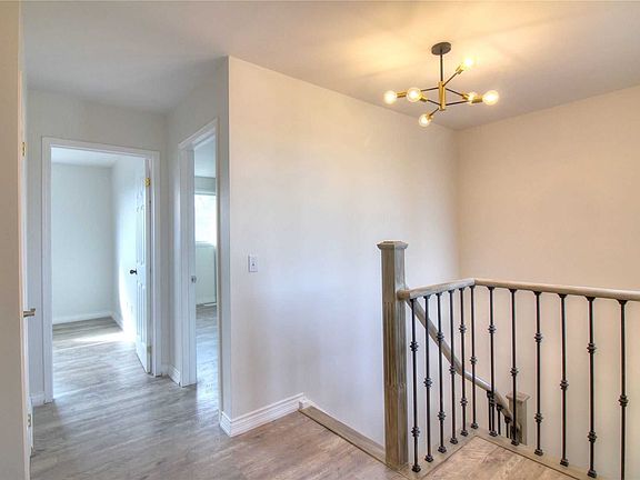 4th image of 2452 New Wood Dr