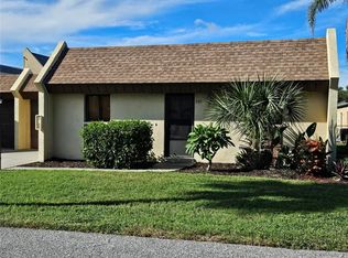 501 Albee Farm Rd #V-12, Venice, FL 34285