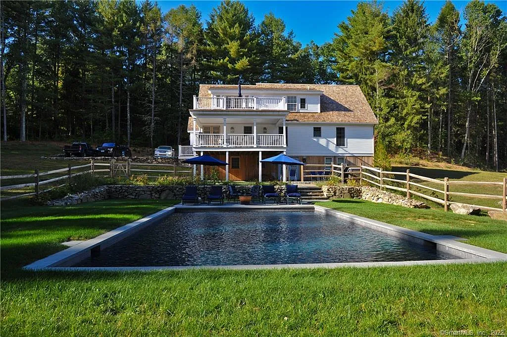 4 bed, 3.0 bath, 3530 sqft, $30,900 — Photo 1