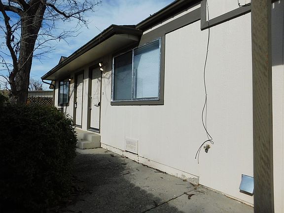 3rd image of 211 Belford Ave APT 3