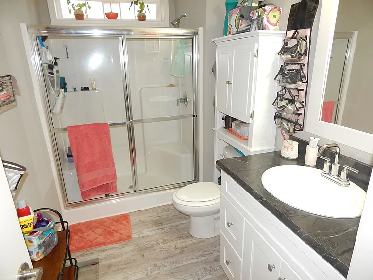 180 Economy St — Photo 14