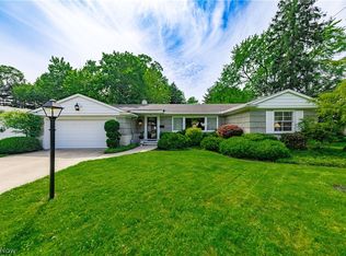 1750 Kenton Cir, Lyndhurst, OH 44124