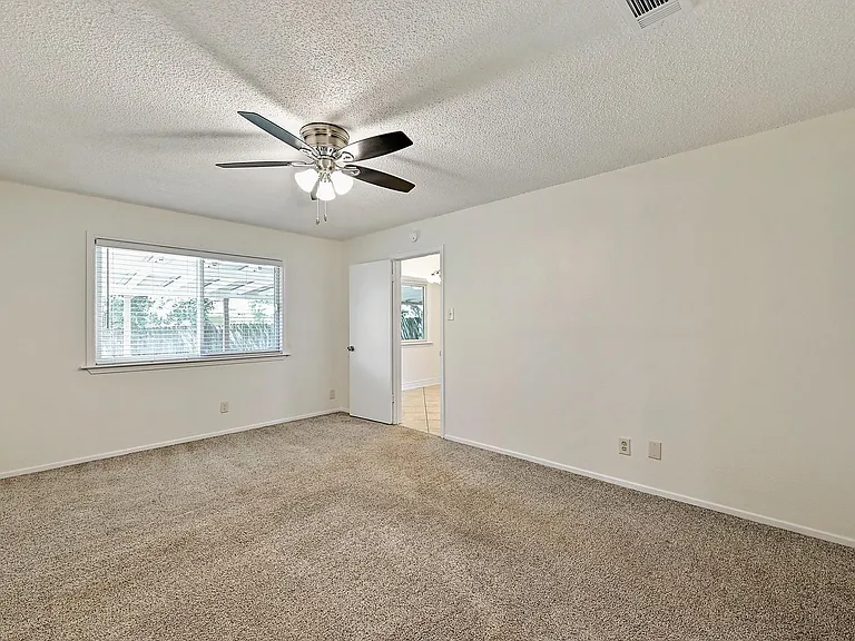 3707 Tarragona Ln — Photo 21