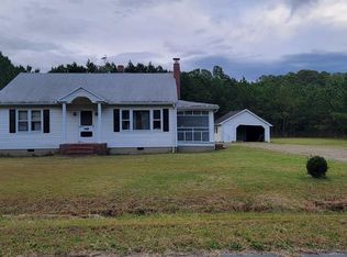 20369 Deep Creek Rd, Onancock, VA 23417