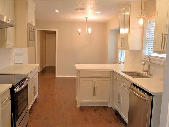 4th image of 5119 Creighton Dr