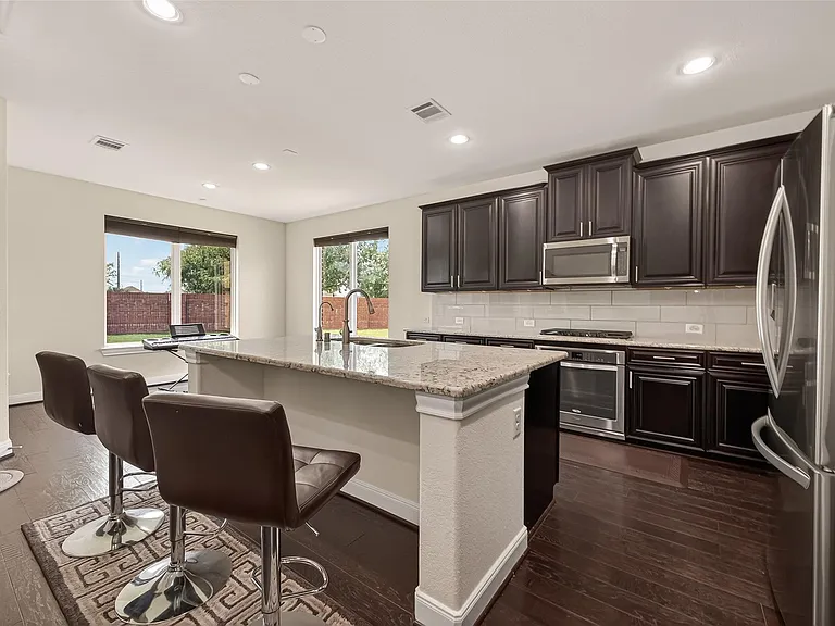 4002 Dogwood Canyon Ln — Photo 24