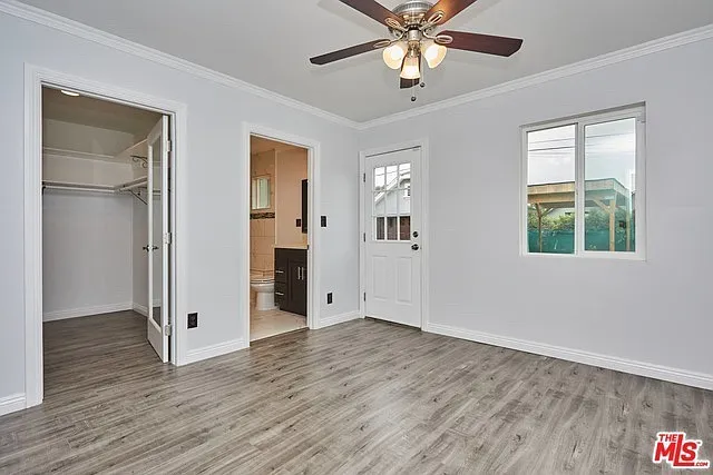 4313 Kenwood Ave — Photo 17