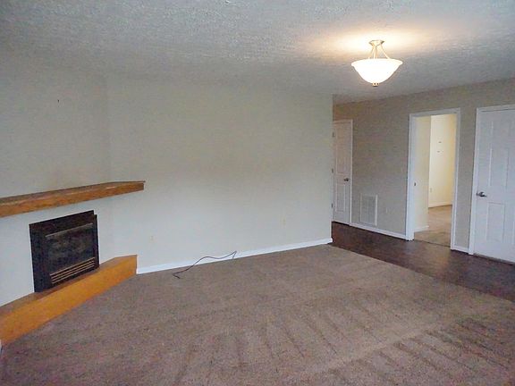 3rd image of 234 Village Dr