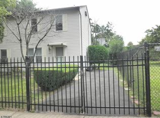 380 Littleton Ave #1702, Newark, NJ 07103
