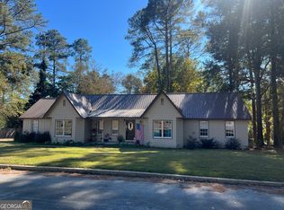 311 Overlook Dr, Montezuma, GA 31063