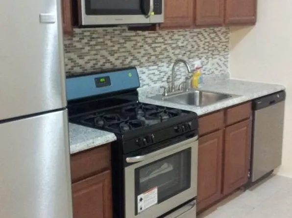 67 Court House Pl #1, Jersey City, NJ 07306