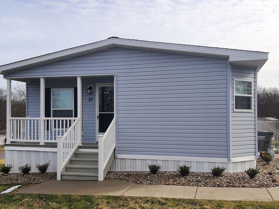 Exterior Image-0-Redman 31B Forest Park Village