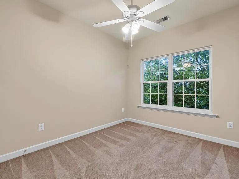 13013 Saint Clair Rd — Photo 22