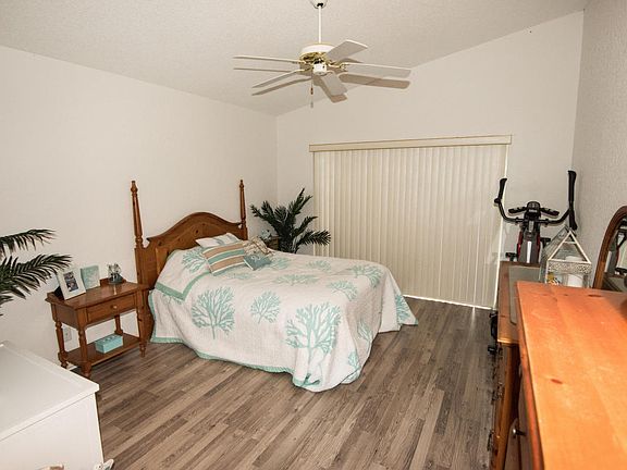 5th image of 8693 Binghamton Ave