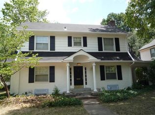 5911 Oak St, Kansas City, MO 64113