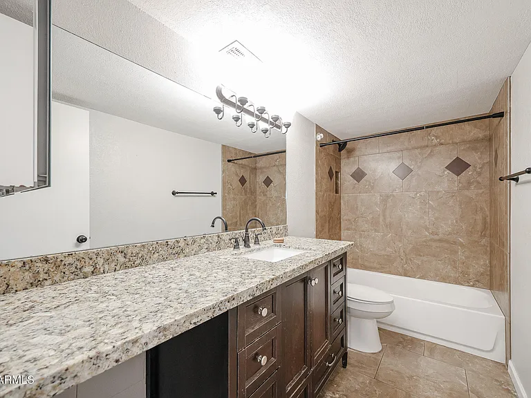 351 E Thomas Rd #D201 — Photo 23