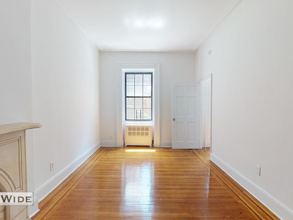 1st image of 147 E 72nd St #4G