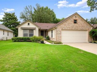 191 Whispering Wind Dr, Georgetown, TX 78633