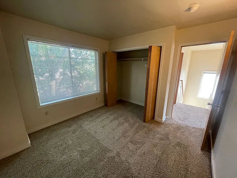 1300 N Brooklane St — Photo 13