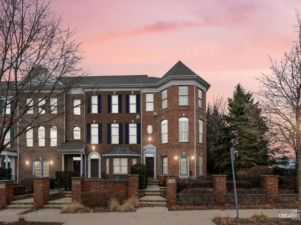 75 Spring Ave, Naperville, IL 60540