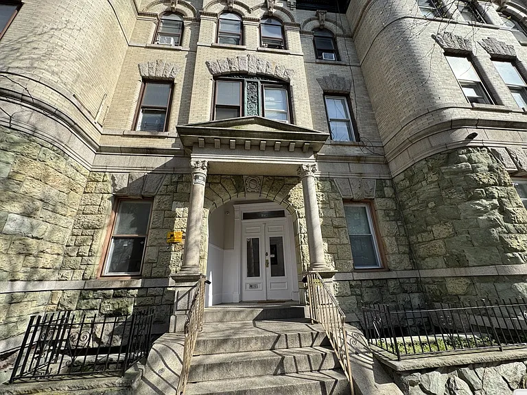 174 Ocean Ave #8 — Photo 6