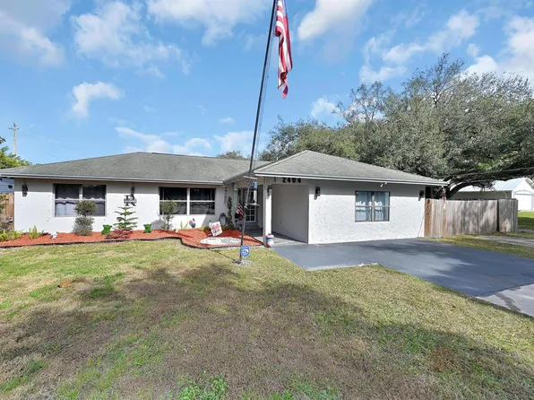 2404 Dade Rd, Fort Pierce, FL 34982