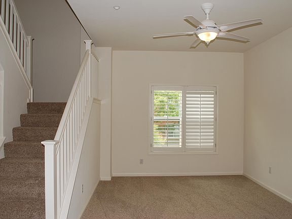 3rd image of 1113 Yates Way