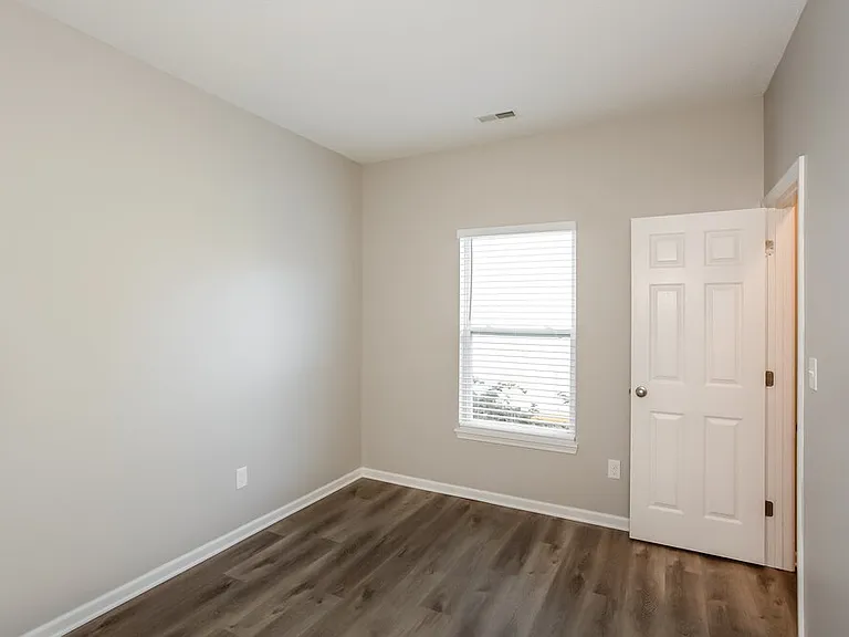 7150 Parklake Pl — Photo 5