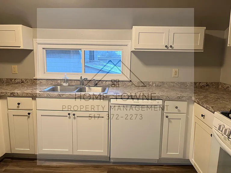 1601 Bailey St — Photo 5