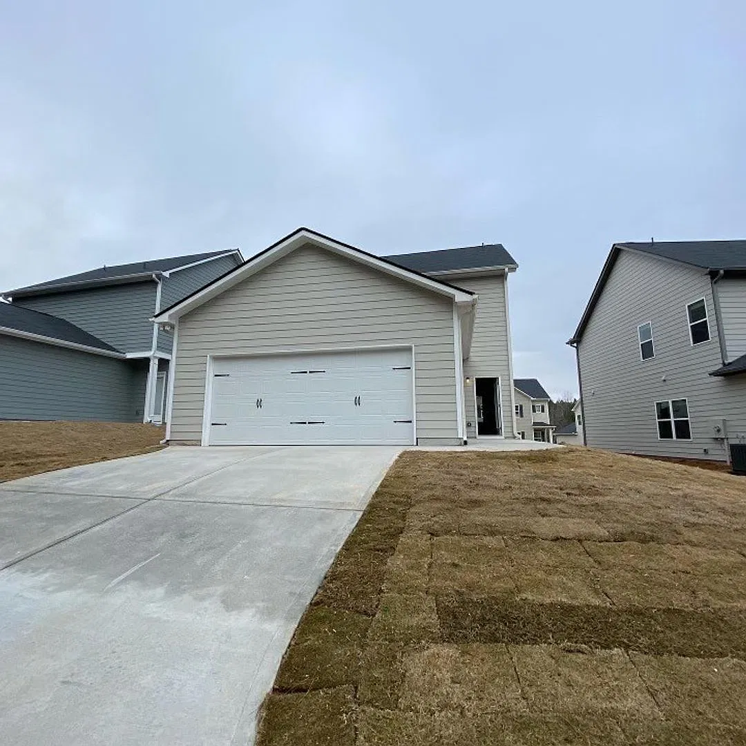 Gorgeous 3 bedroom home! — Photo 2