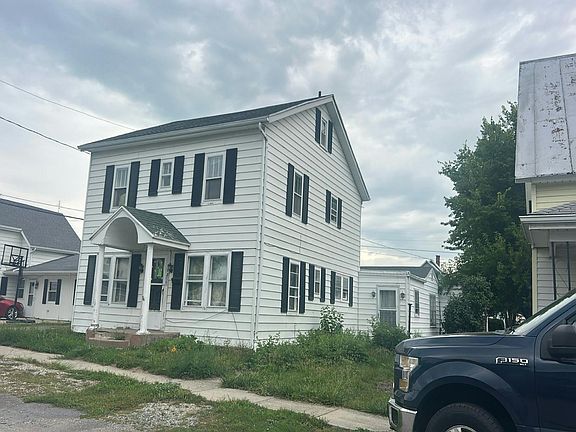 2nd image of 205 Center St