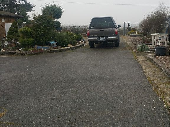 2nd image of 12209 Steele St S