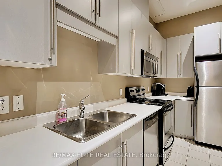 133 Wynford Dr #1608 — Photo 32