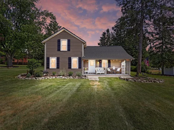 3722 Cedar Creek ROAD, West Bend, WI 53095