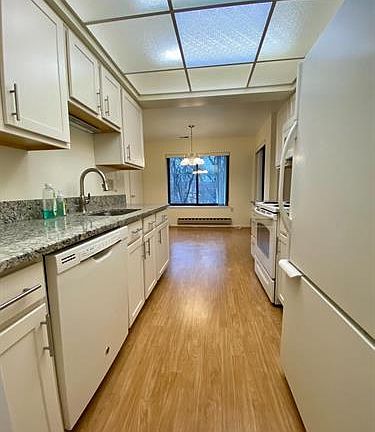 3rd image of 15311 Pine Orchard Dr #87-3F