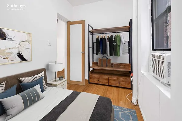 Rented by Sotheby's International Realty | media 27