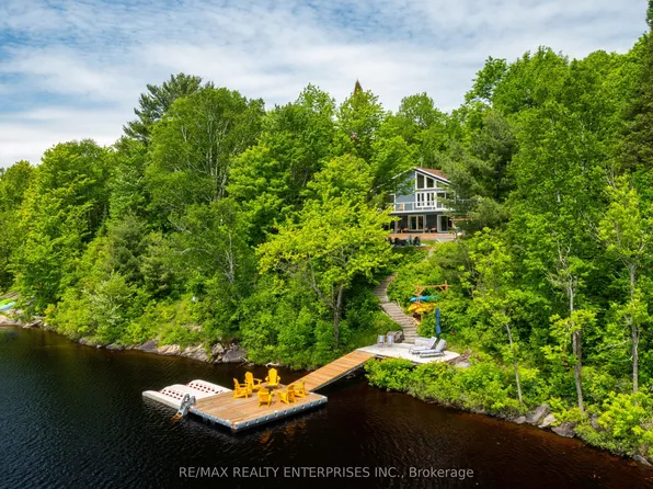 140 Rachels Ln, Huntsville, ON P1H 2J2