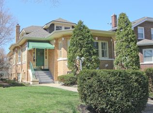 1217 Edmer Ave, Oak Park, IL 60302