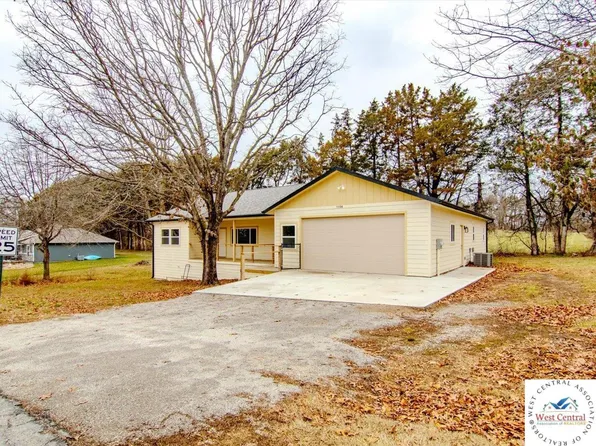 1104 Hillcrest Ln, Warsaw, MO 65355