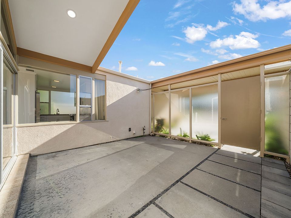 Courtyard outside of front door