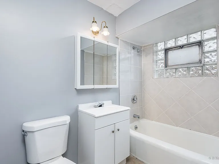 7026 S Cornell Ave — Photo 8