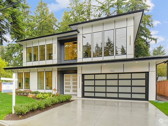 2nd image of 1502 165th Avenue NE