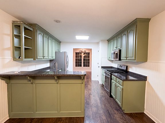2nd image of 61 Eastridge Rd