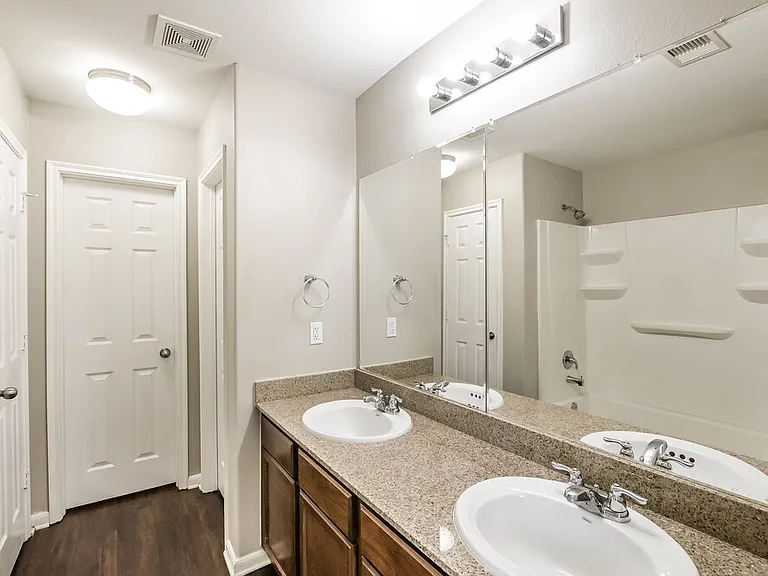 2622 Mesquite Ridge Dr — Photo 12