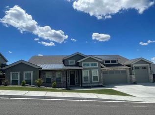 2295 Skyview Loop, Richland, WA 99352