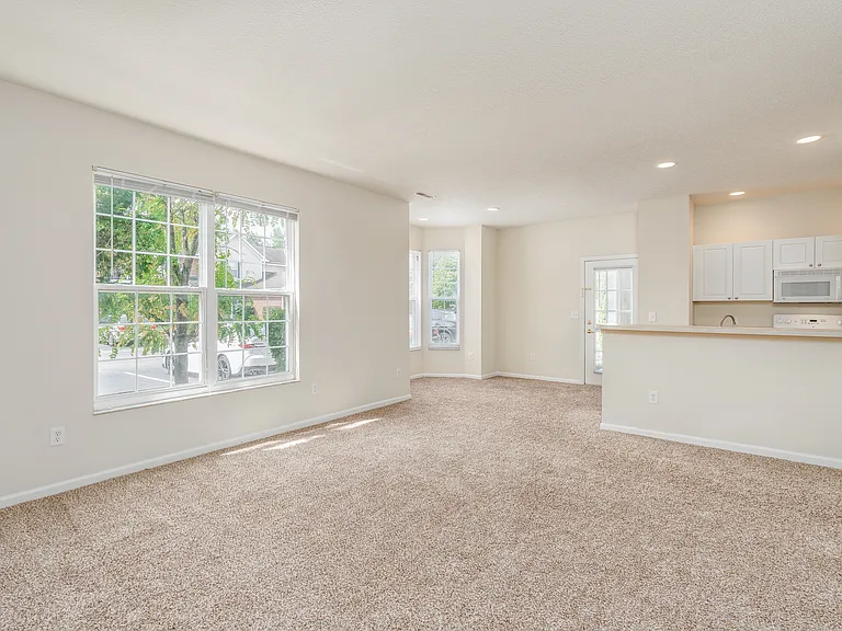 The Residences at Scioto Crossing — Photo 19