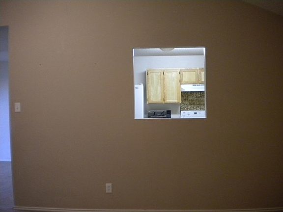 5th image of 1230 Hugo Ln