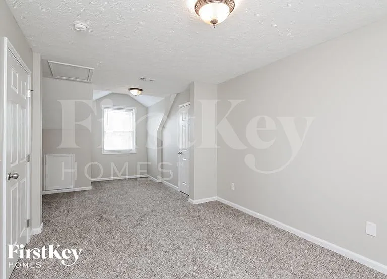 200 Heather Glen Ln — Photo 11