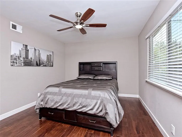 4209 Burnet Rd #101 — Photo 8