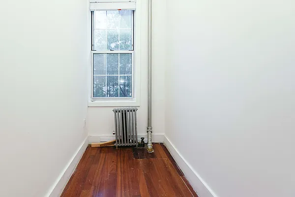 Rented by Nooklyn NYC LLC | media 25